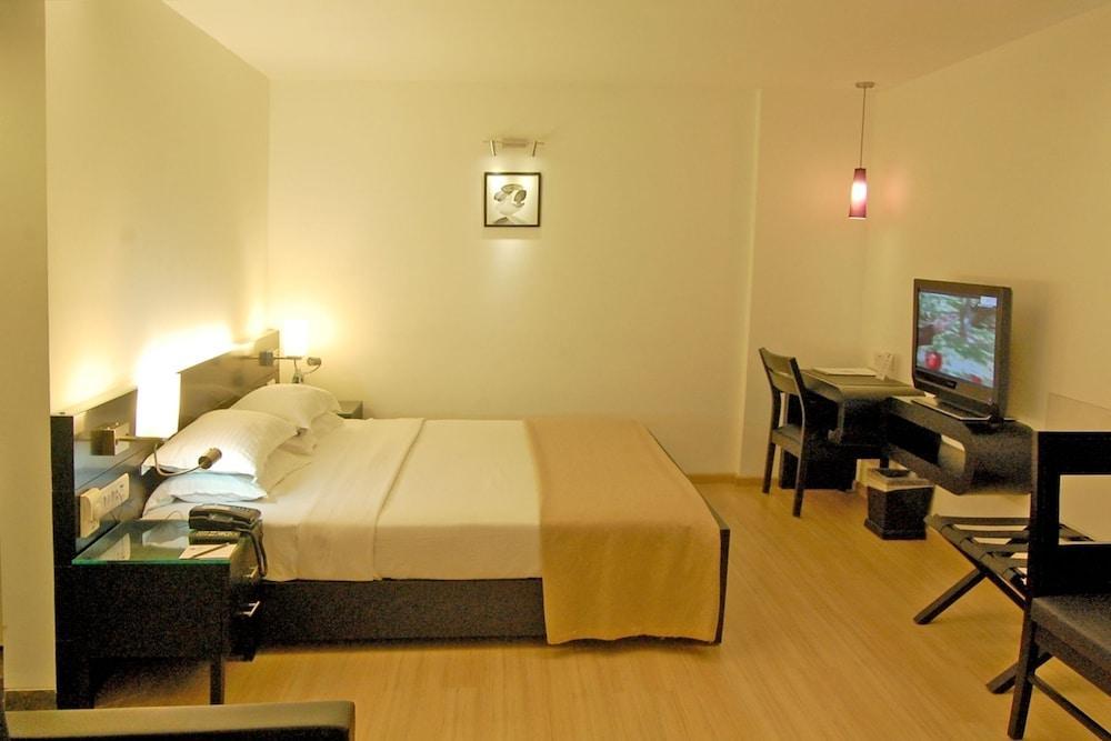 Comfort Inn Sunset Ahmedabad Eksteriør bilde