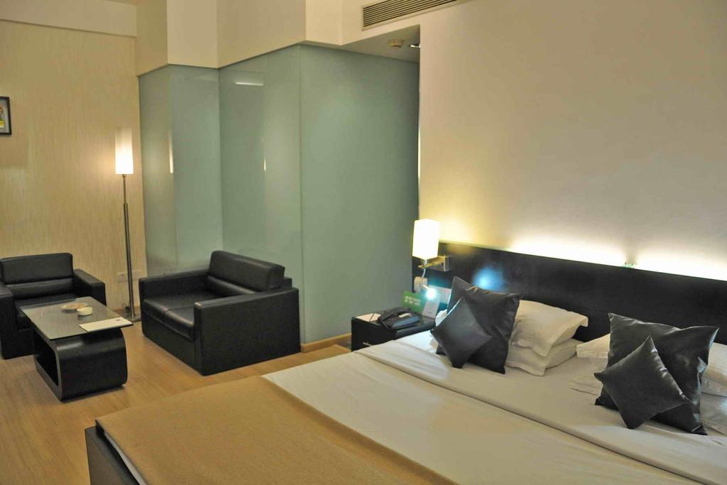 Comfort Inn Sunset Ahmedabad Eksteriør bilde