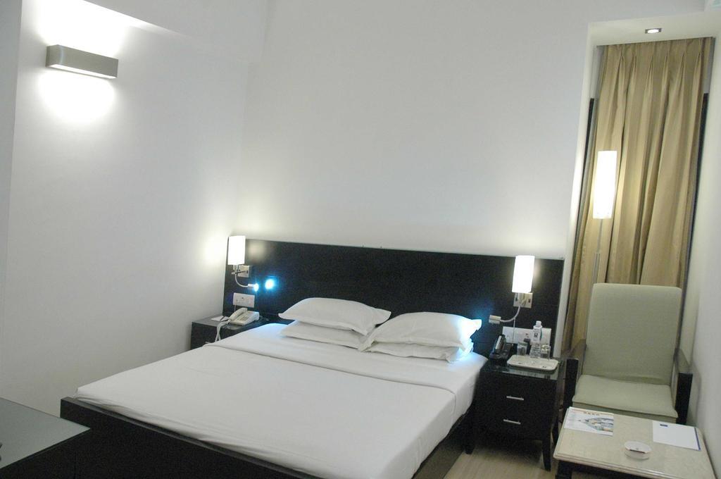 Comfort Inn Sunset Ahmedabad Eksteriør bilde