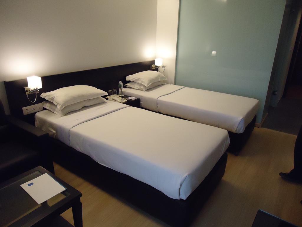 Comfort Inn Sunset Ahmedabad Eksteriør bilde